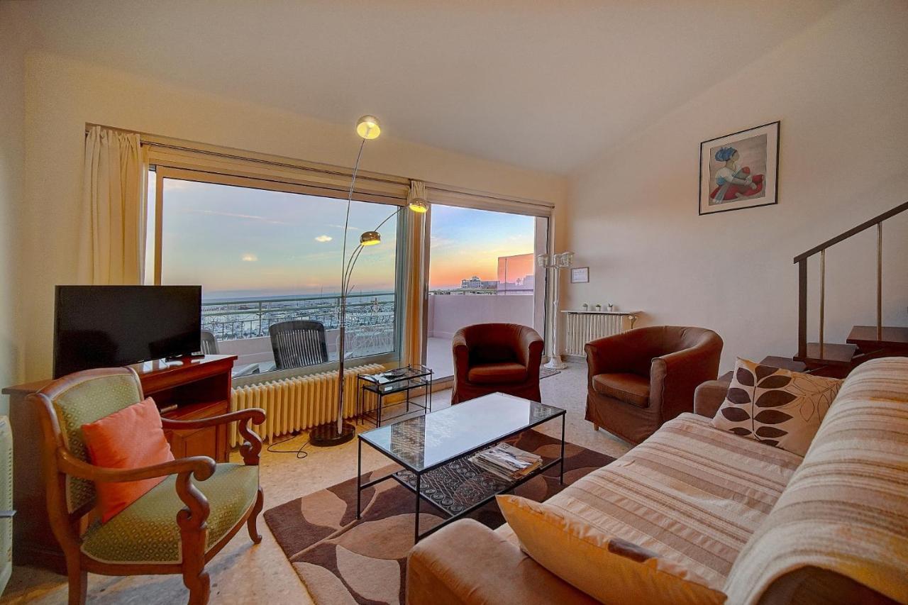 SUPERBE DUPLEX IDEALEMENT SITUE PROCHE PLAGES AVEC GRANDE TERRASSE VUE PORT !l A1B59 Cannes Extérieur photo