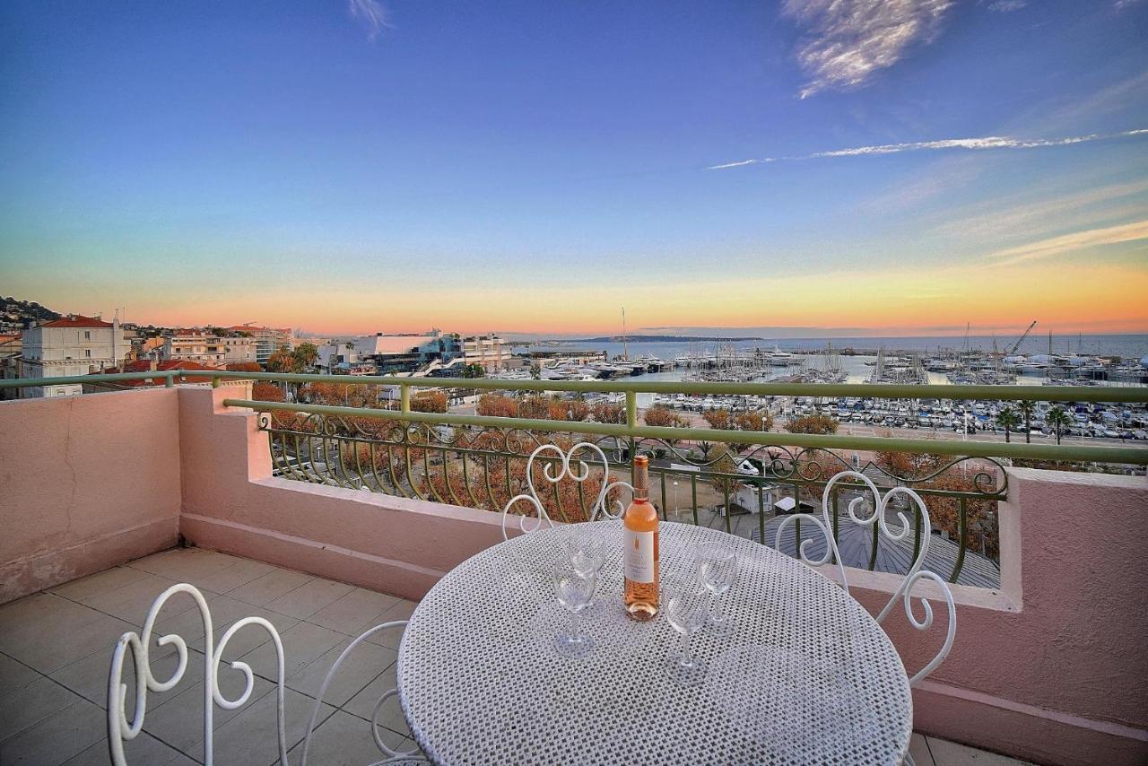 SUPERBE DUPLEX IDEALEMENT SITUE PROCHE PLAGES AVEC GRANDE TERRASSE VUE PORT !l A1B59 Cannes Extérieur photo