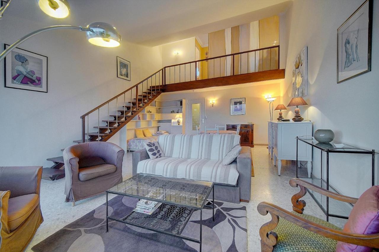 SUPERBE DUPLEX IDEALEMENT SITUE PROCHE PLAGES AVEC GRANDE TERRASSE VUE PORT !l A1B59 Cannes Extérieur photo