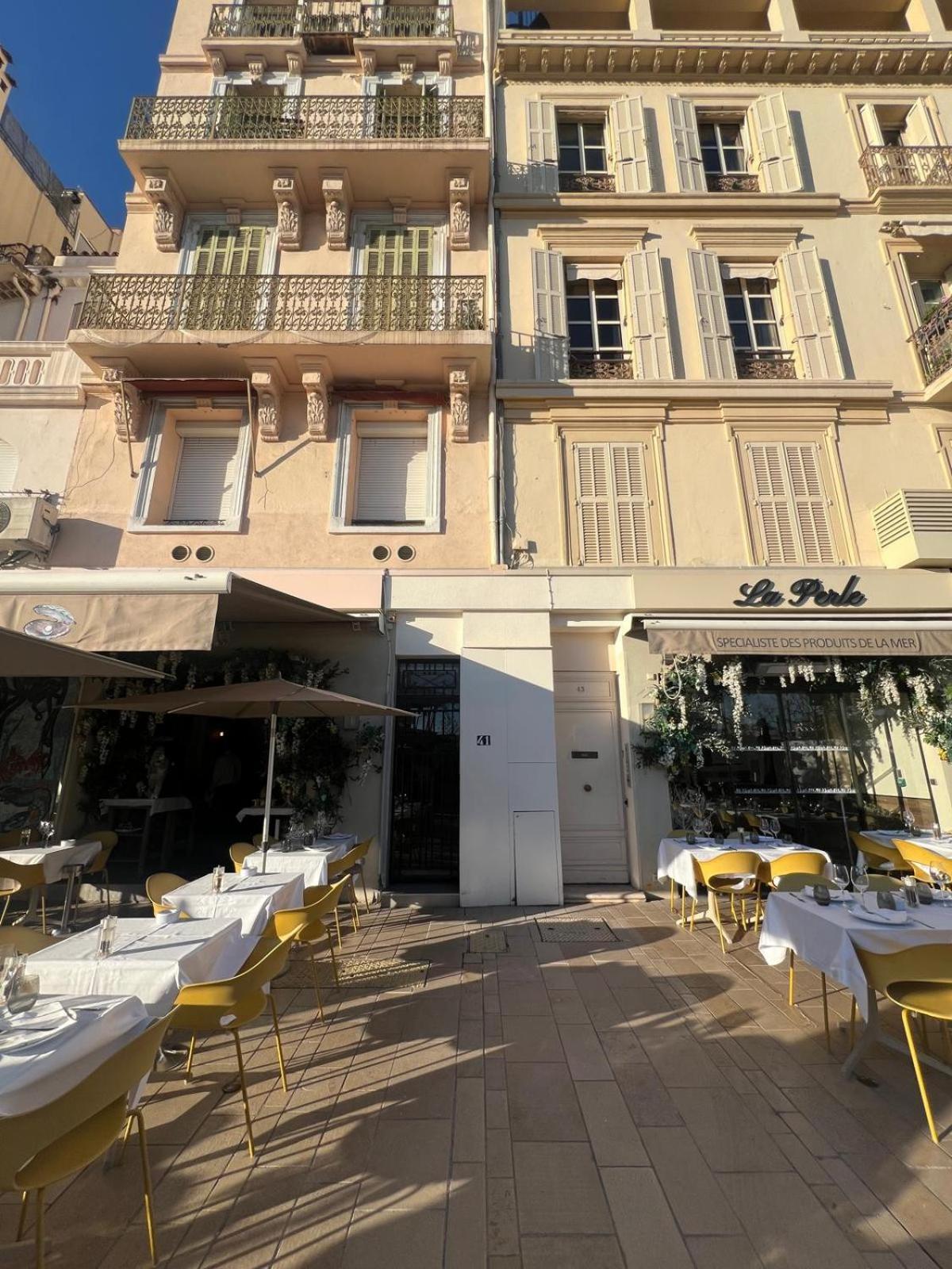 SUPERBE DUPLEX IDEALEMENT SITUE PROCHE PLAGES AVEC GRANDE TERRASSE VUE PORT !l A1B59 Cannes Extérieur photo